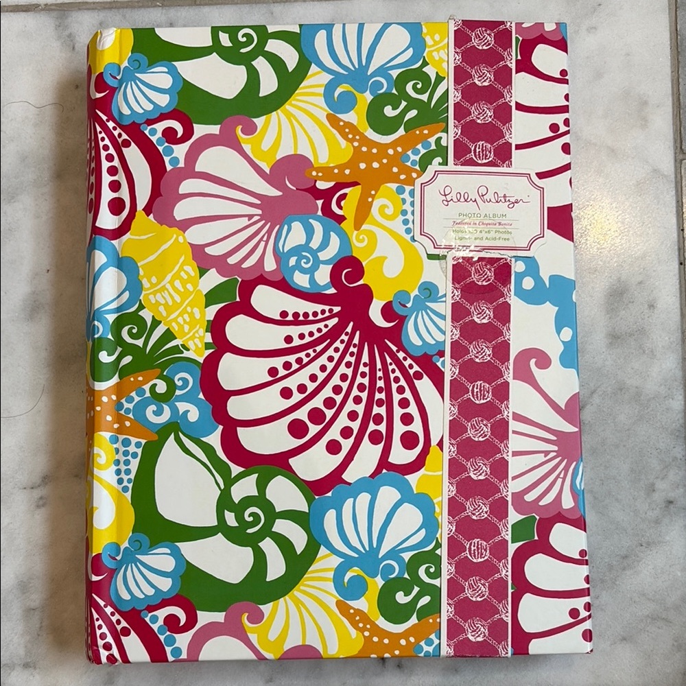 Lilly Pulitzer Vibrant Shell Pattern photo album